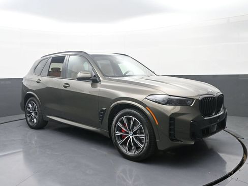 New 2026 BMW X5 xDrive50e w/ M Sport Package AWD/4WD image 3