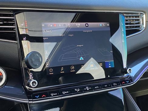 Used 2024 Jeep Wagoneer PREMIUM GROUP w/ Premium Group I image 18