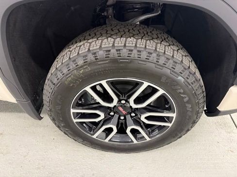 New 2026 GMC Sierra 1500 AT4 w/ AT4 Preferred Package image 4