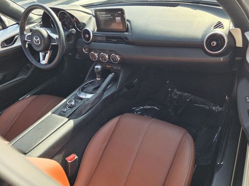 Used 2023 MAZDA MX-5 Miata Grand Touring RWD image 15