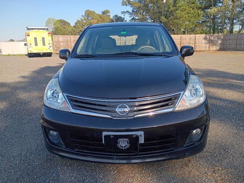 Used 2011 Nissan Versa 1.8 SL 4dr Hatchback image 2