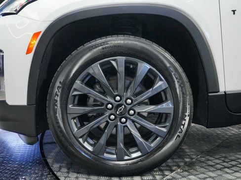 Used 2023 Chevrolet Traverse RS w/ LPO, Floor Liner Package AWD/4WD image 9