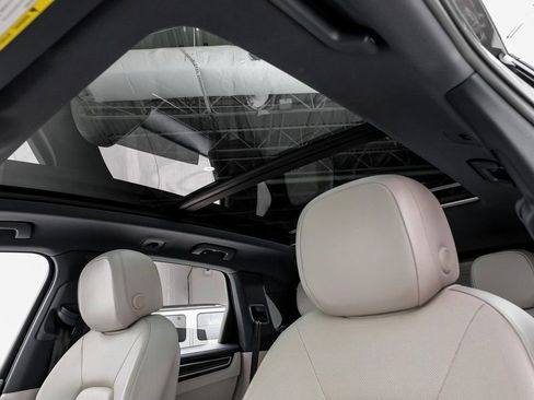 Used 2019 Porsche Cayenne image 7