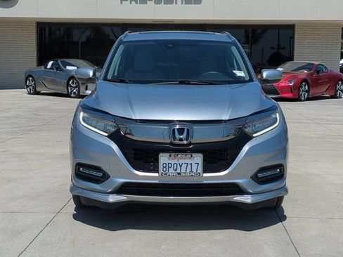 Used 2019 Honda HR-V Touring image 2