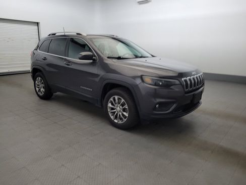 Used 2019 Jeep Cherokee Latitude Plus w/ Comfort/Convenience Group AWD/4WD image 11