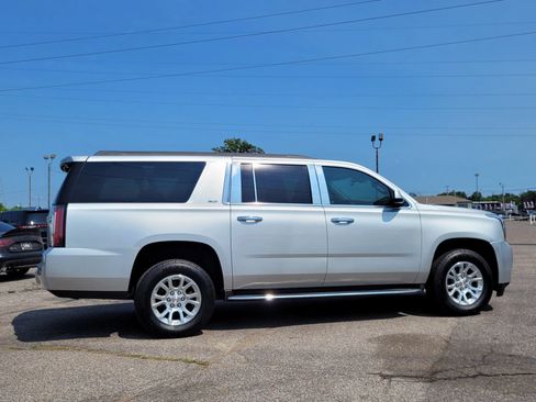 Used 2019 GMC Yukon XL SLT RWD image 16