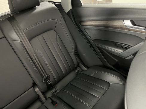 Used 2023 Audi Q5 2.0T Premium Plus image 24