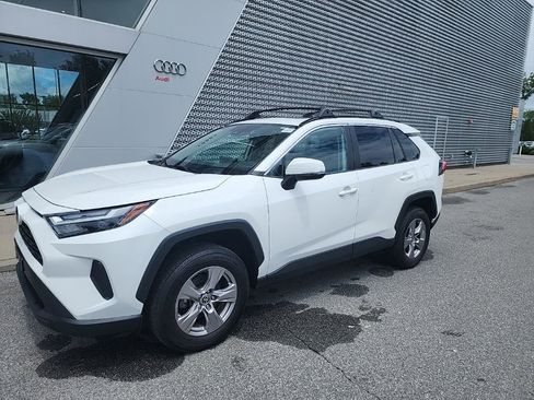 Used 2022 Toyota RAV4 XLE w/ Convenience Package AWD/4WD image 1