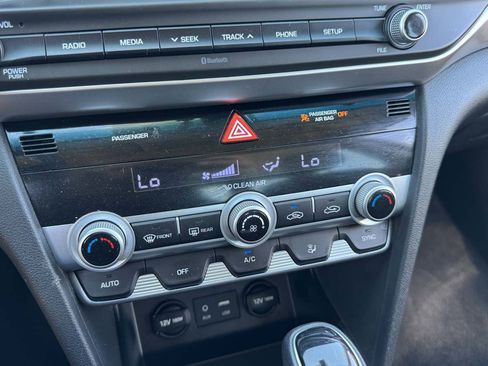 Used 2020 Hyundai Elantra SE w/ Cargo Package (C1) FWD image 26