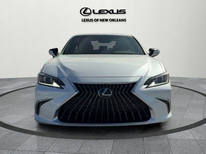 New 2025 Lexus ES 350 w/ Premium Package