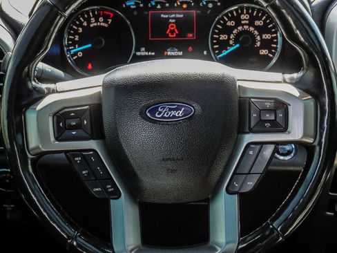 Used 2018 Ford F150 Platinum w/ Equipment Group 701A Luxury AWD/4WD image 31