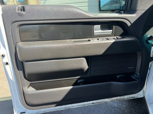 Used 2014 Ford F150 FX4 w/ Equipment Group 402A Luxury AWD/4WD image 19