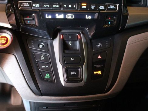 Used 2018 Honda Odyssey Touring image 28