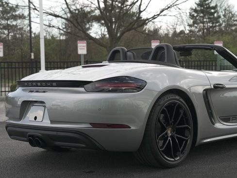 Used 2025 Porsche 718 Boxster RWD image 22