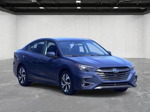 Used 2023 Subaru Legacy Premium AWD/4WD image 3