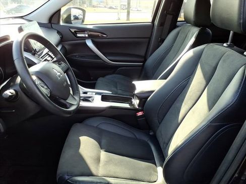 Used 2023 Mitsubishi Eclipse Cross SE image 11