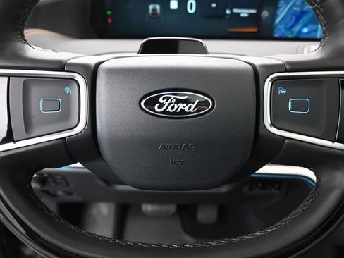 Used 2025 Ford Expedition Tremor AWD/4WD image 24