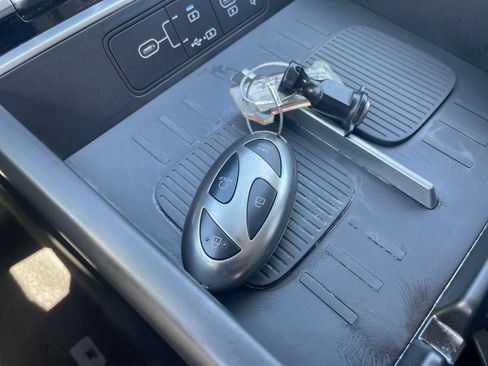 Used 2025 Hyundai Santa Fe SEL image 25