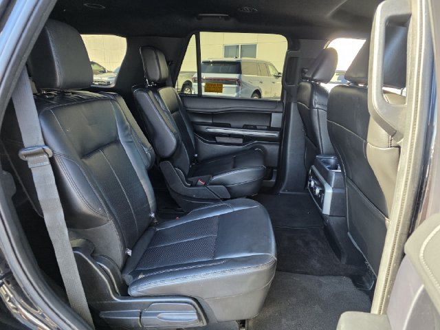 Used 2021 Ford Expedition XLT AWD/4WD image 32