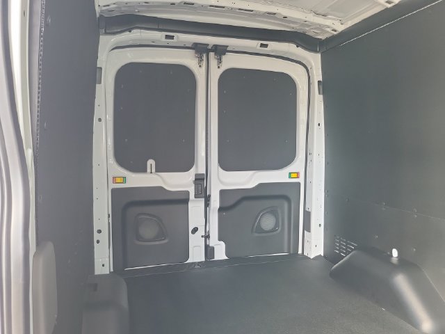 New 2026 Ford Transit 250 148 Medium Roof w/ Load Area Protection Package RWD image 15