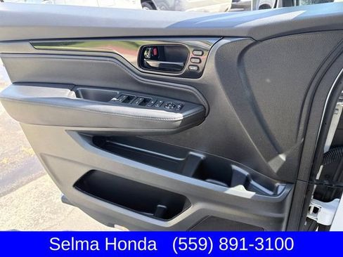 Used 2024 Honda Odyssey Touring image 14