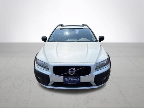 Used 2016 Volvo XC70 T5 Premier w/ Proximity Package AWD/4WD image 2
