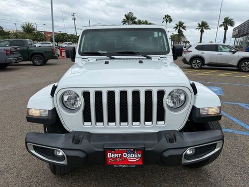 Used 2021 Jeep Wrangler Unlimited Sahara AWD/4WD image 2