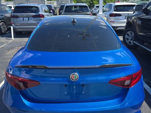 Used 2023 Alfa Romeo Giulia Quadrifoglio RWD image 3