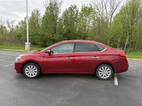 Used 2019 Nissan Sentra S image 3