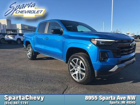 Used 2023 Chevrolet Colorado Z71 w/ Z71 Convenience Package 2 image 1