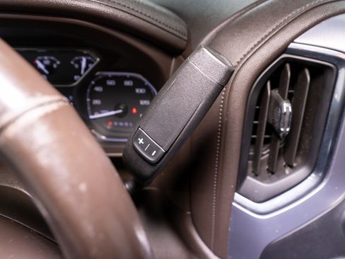 Used 2019 GMC Sierra 1500 SLT w/ SLT Premium Plus Package image 34