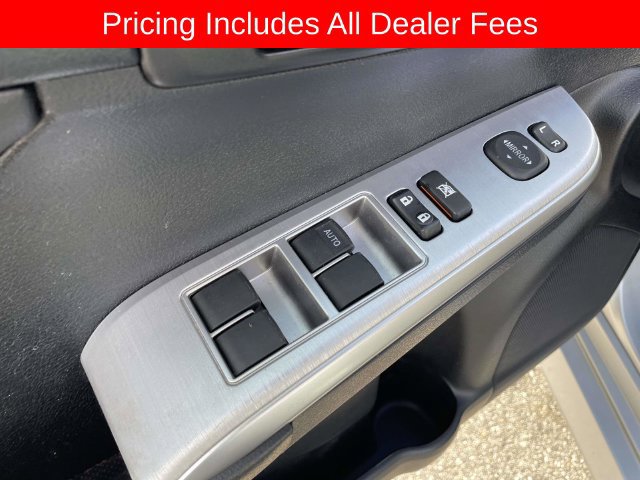 Used 2014 Toyota Camry SE w/ Moonroof Package FWD image 19