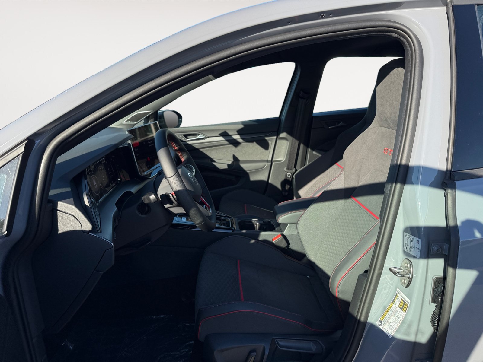 New 2026 Volkswagen GTI SE FWD image 10