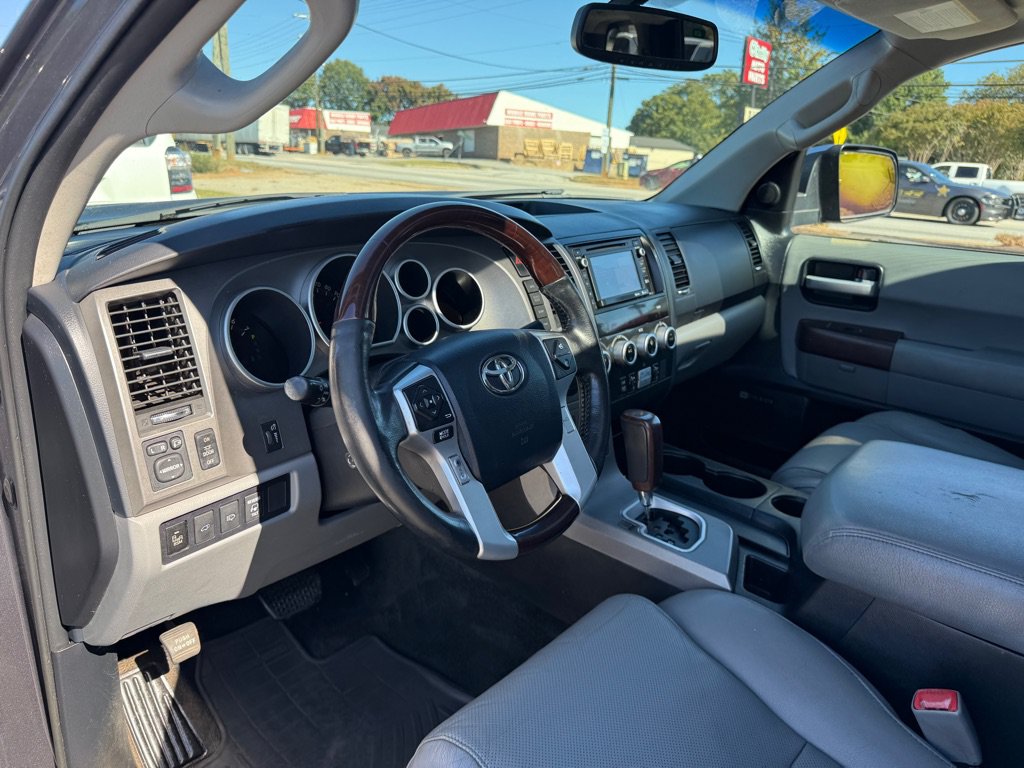 Used 2014 Toyota Sequoia Platinum RWD image 10