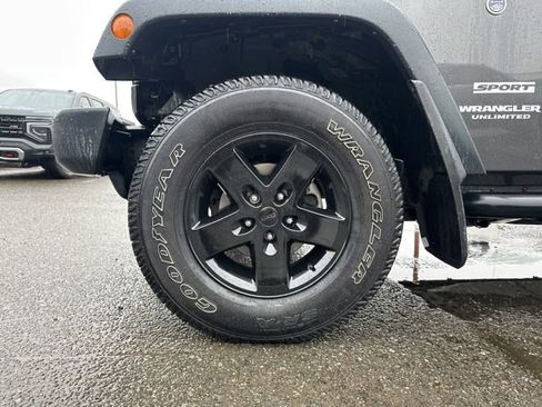 Used 2017 Jeep Wrangler Unlimited Sport w/ Quick Order Package 24S image 16