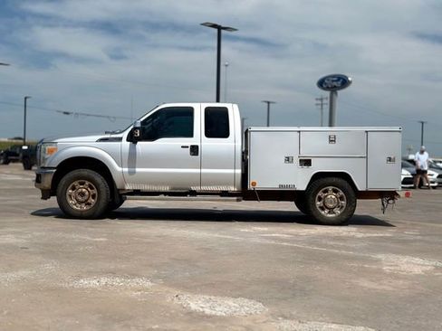 Used 2012 Ford F250 XLT w/ XLT Premium Pkg AWD/4WD image 4