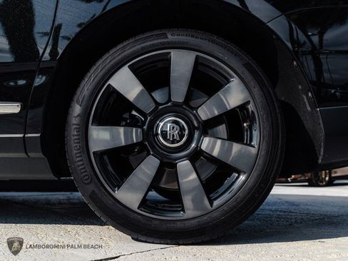Used 2023 Rolls-Royce Cullinan image 36