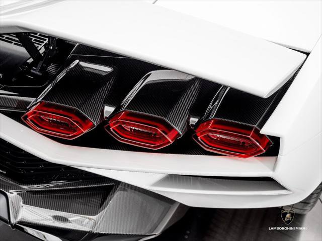Used 2022 Lamborghini Aventador Countach AWD/4WD image 33