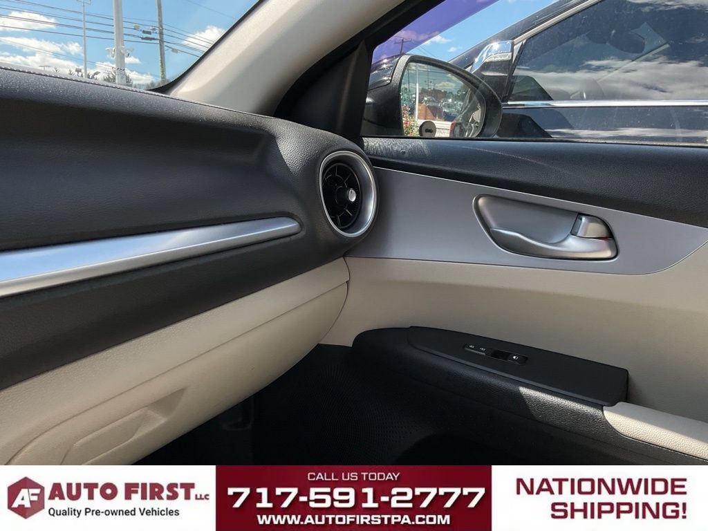 Used 2022 Kia Forte LXS FWD image 25