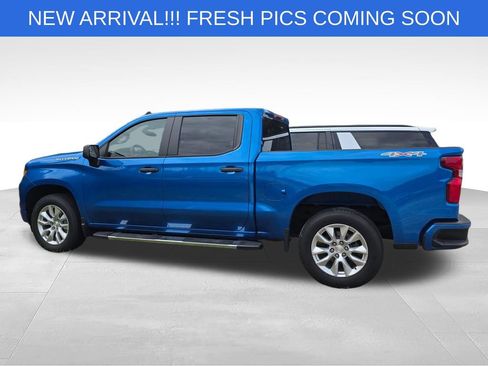Used 2024 Chevrolet Silverado 1500 Custom AWD/4WD image 4