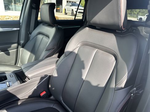 New 2025 Jeep Wagoneer S Launch Edition AWD/4WD image 16