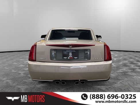Used 2008 Cadillac XLR image 4