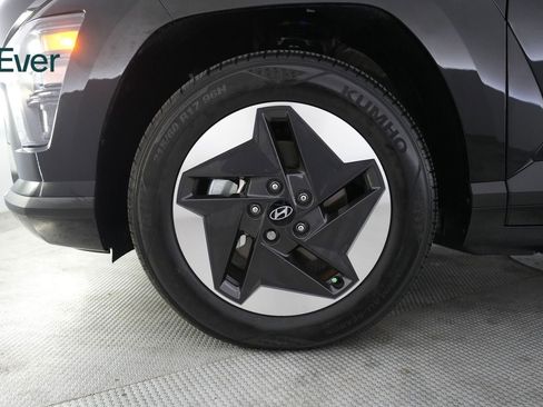 Used 2024 Hyundai Kona SEL FWD image 19