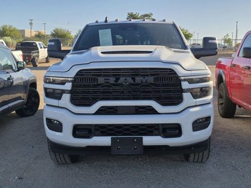 Certified 2026 RAM 2500 Laramie AWD/4WD image 3