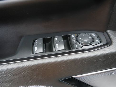 Used 2024 GMC Sierra 2500 AT4X AWD/4WD image 18