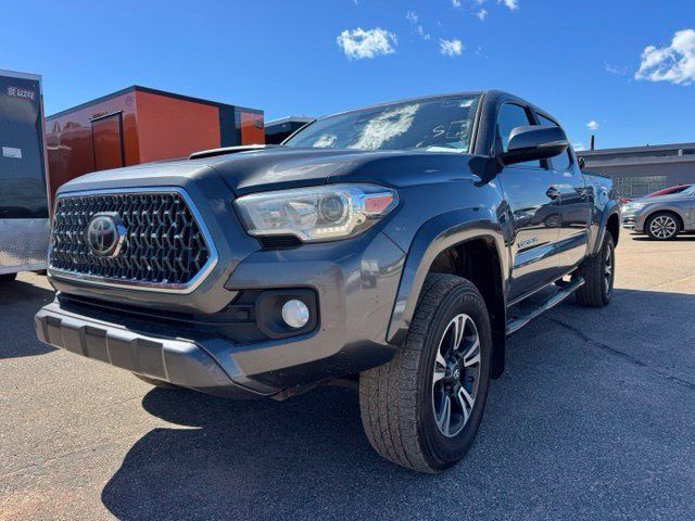 Used 2019 Toyota Tacoma SR5 AWD/4WD image 3