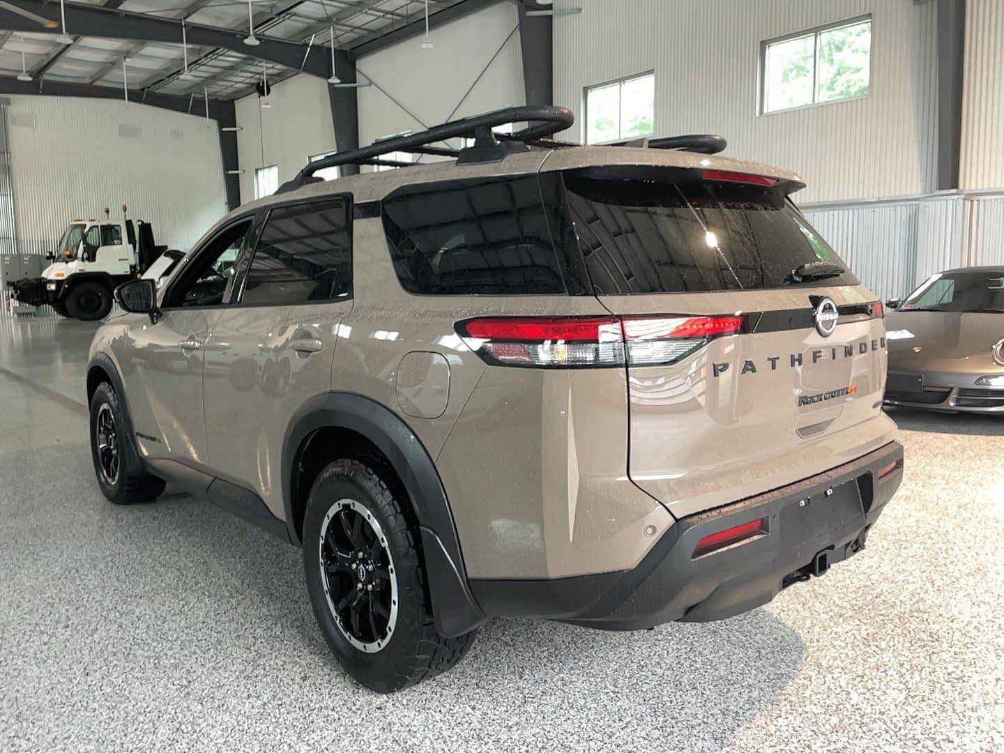 Used 2025 Nissan Pathfinder Rock Creek AWD/4WD image 15