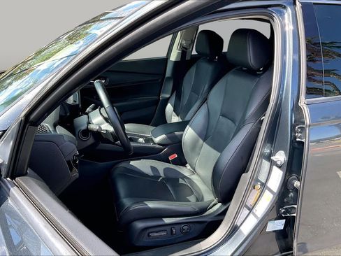Used 2023 Honda Accord Touring image 7