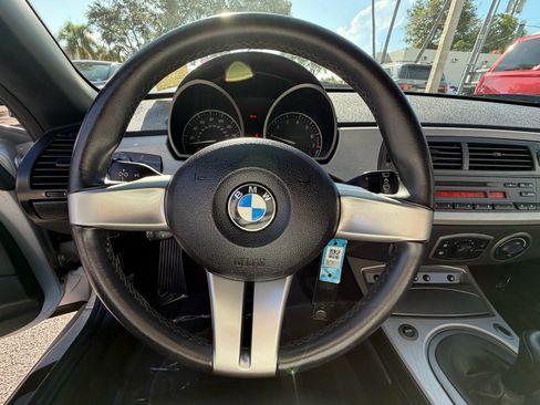 Used 2003 BMW Z4 2.5i RWD image 13