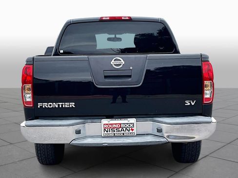 Used 2012 Nissan Frontier SV w/ SV Premium Utility Pkg image 4